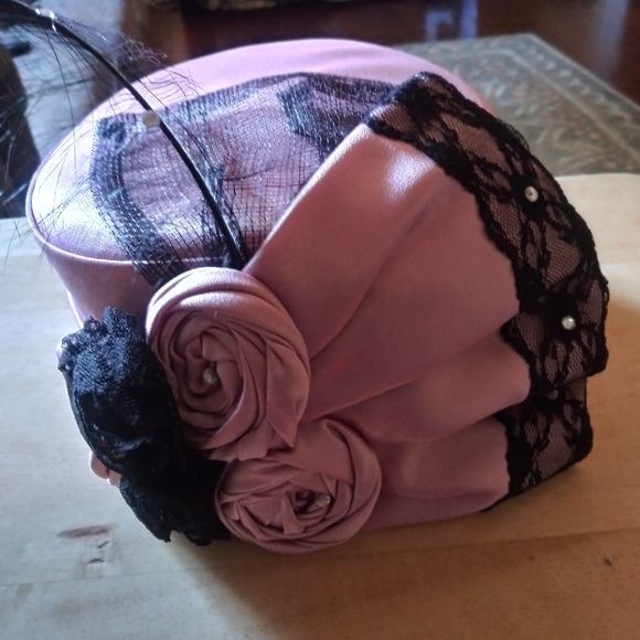 VINTAGR3 PIECES  WOW!!!!MAXIE 3 pieces. skirt with matching hat - Picture 7 of 12